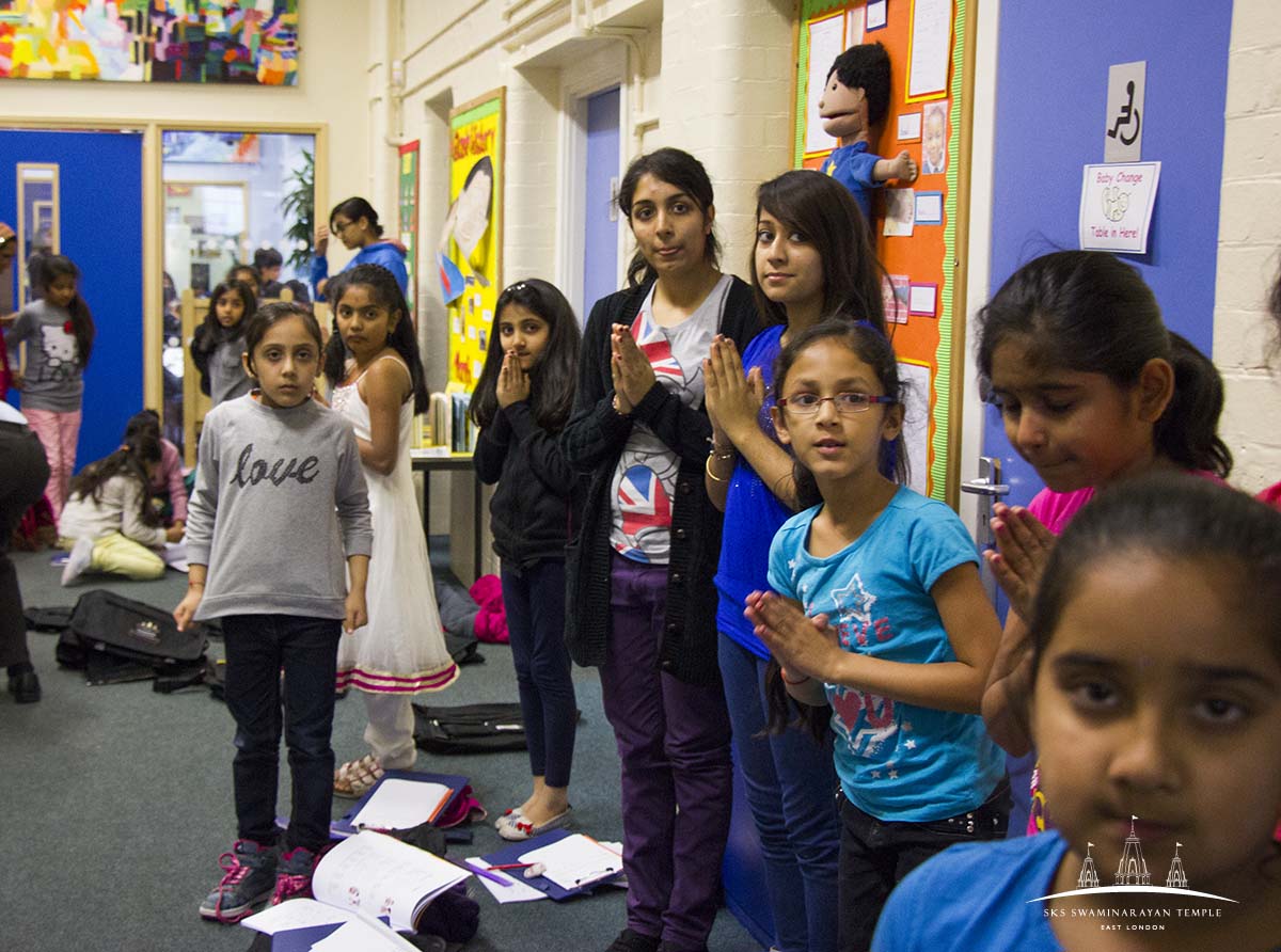 ©1987-2017 SKS Swaminarayan Temple East London
